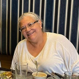 Meet your Posher, Alma